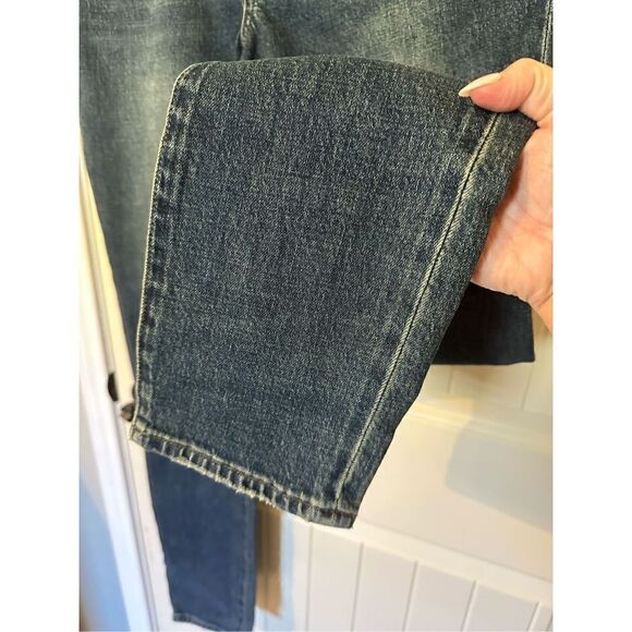 NWT Joe’s Women’s Tapered Slim Distressed Jeans - Size 32 - Picture 3 of 10